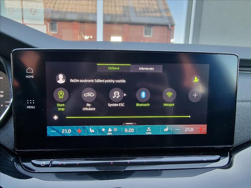 Škoda Octavia 2.0TDI Style, původ ČR,1.Maj. - fotka 32 z 50