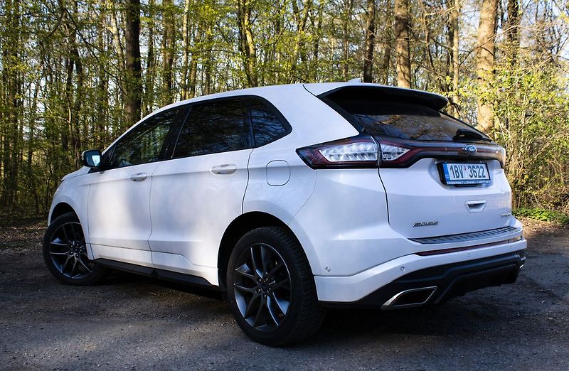 Ford Edge - fotka 7 z 22