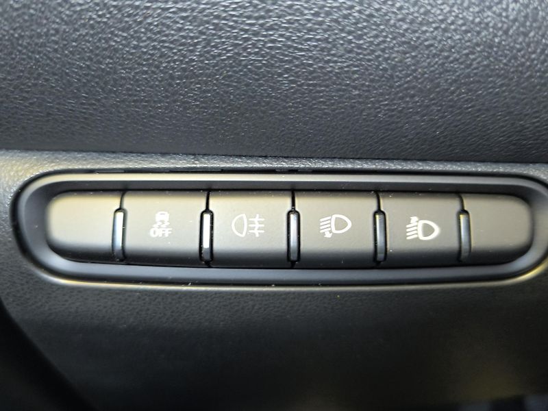 Fiat 500 (2026) Hybrid Icon 1.0 BSG 65k - fotka 20 z 35