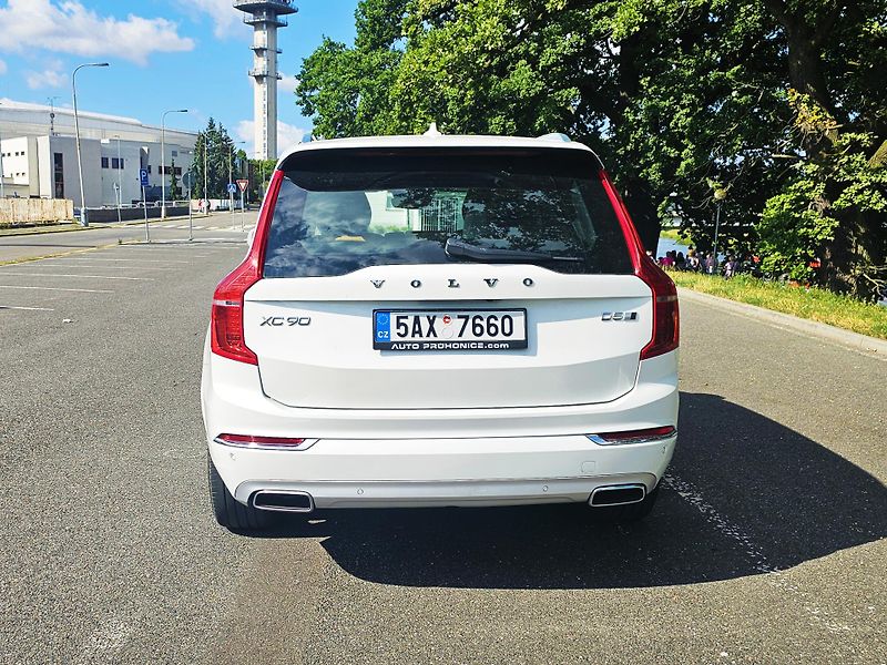 Volvo XC90 (2016) - fotka 4 z 21