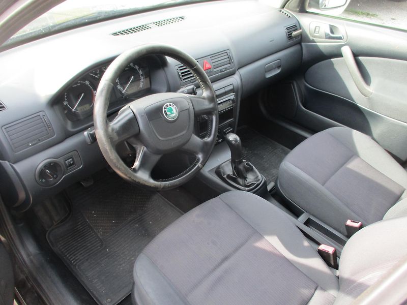 Škoda Octavia (2009) 1,9 TDi - fotka 10 z 11