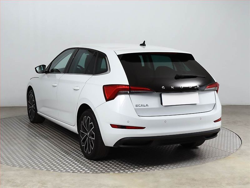 Škoda Scala (2019) 1.6 TDI, Automat, Tempomat - fotka 4 z 19