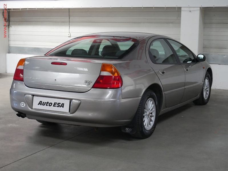 Chrysler 300C (1999) 3.5LV6, 2.maj,ČR, AT, tempo - fotka 6 z 21