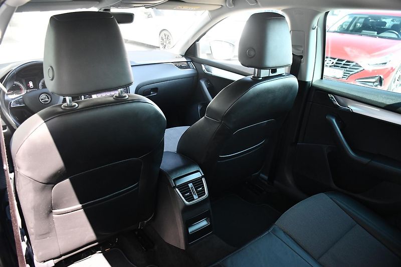 Škoda Octavia 1.5TSi 110kW DSG NAV ACC - fotka 18 z 48