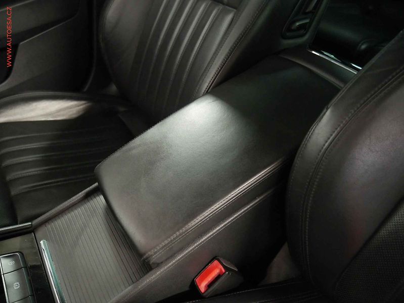 Škoda Superb (2018) 2.0 TDi 4x4, DSG, navi, bixen - fotka 19 z 22