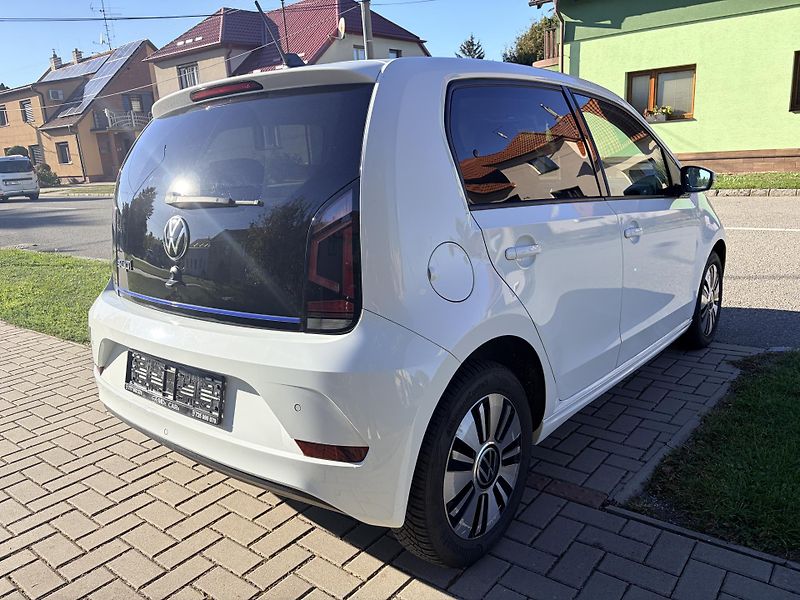 Volkswagen e-up! 64kW KAMERA - fotka 4 z 36