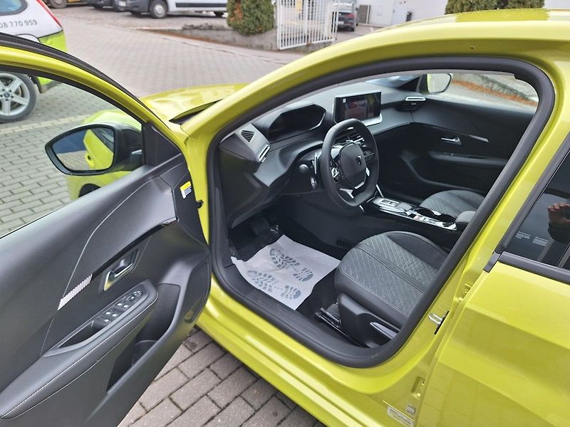 Peugeot 208 (2026) ALLURE Hybrid 110 e-DCS6 - fotka 9 z 19