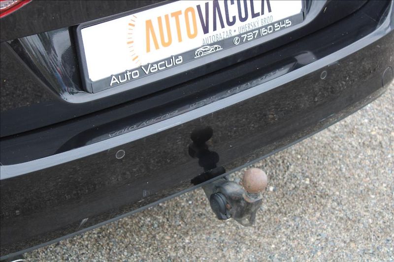 Volkswagen Golf 2,0 TDi  XENONY, AUTOMAT - fotka 23 z 29