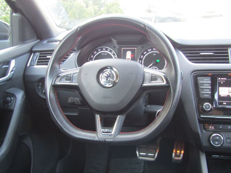 Škoda Octavia (2016) RS 2.0 TDI DSG 4X4 - fotka 16 z 44