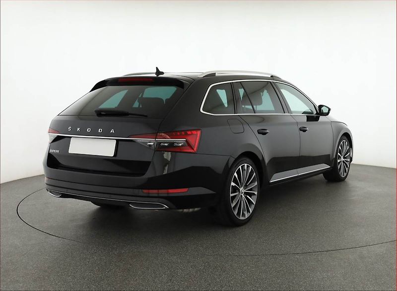 Škoda Superb (2019) Laurin&Klement 2.0 TSI - fotka 5 z 21