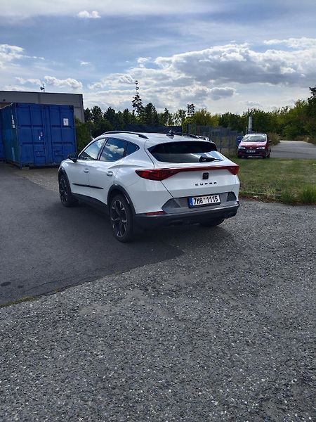 Cupra Formentor (2023) Velmi pěkné a udržované auto  - fotka 4 z 17