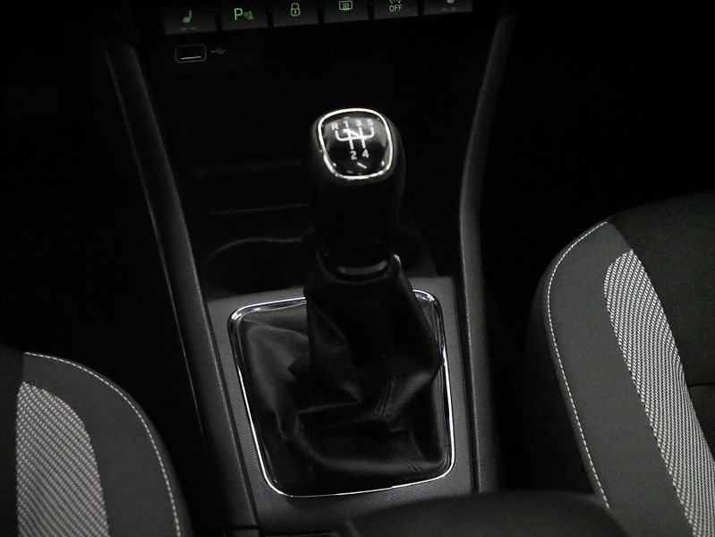 Škoda Rapid - fotka 30 z 32