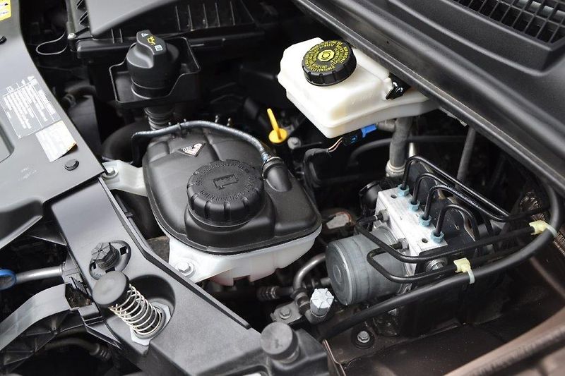 Mercedes-Benz Vito 116 CDi 7 míst, automat 7G  - fotka 33 z 41