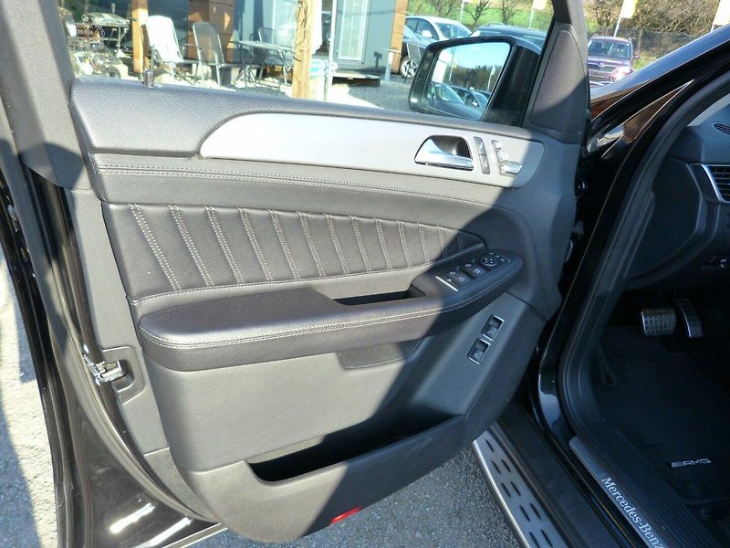 Mercedes-Benz GLE 350 D - fotka 11 z 21