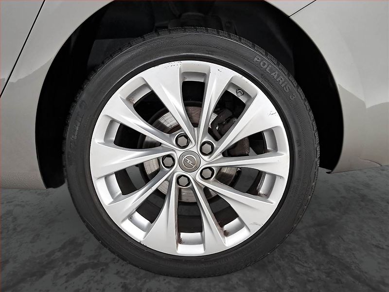 Opel Astra (2017) 1.4 T, Automat, Serv.kniha - fotka 15 z 18