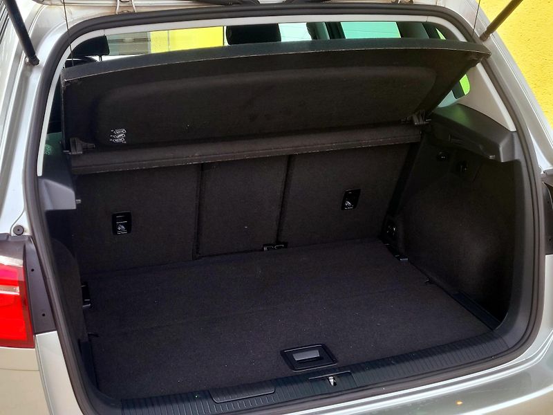 Volkswagen Golf Sportsvan TSi LOUNGE *SERV.KN. WEBASTO - fotka 13 z 69