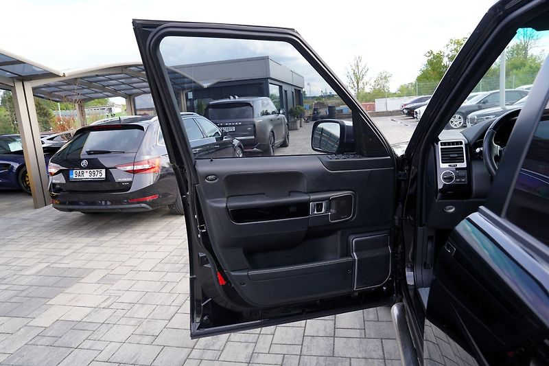 Land Rover Range Rover 4.4 SDV8 Autobiography/4x4/ČR - fotka 12 z 46