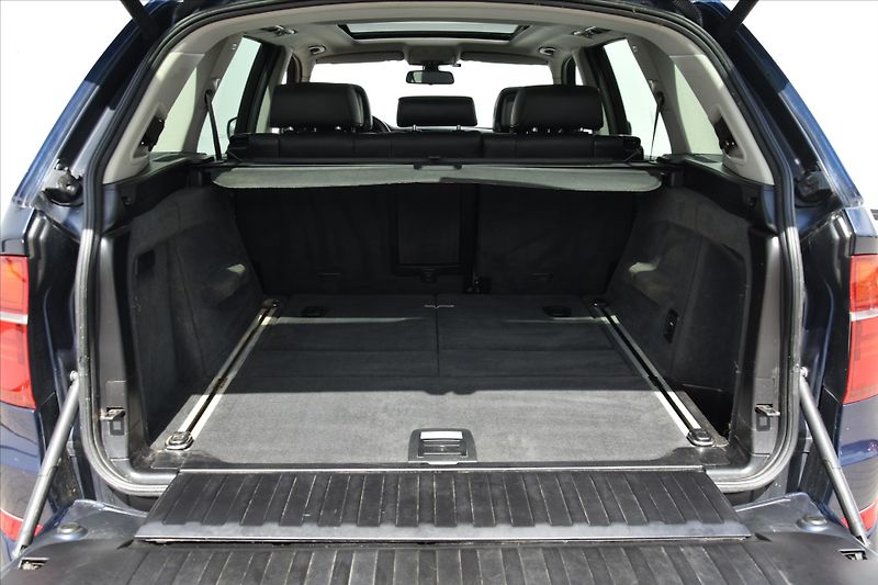 BMW X5 xDrive 30d NAVI PANORAMA 7MÍST - fotka 13 z 28