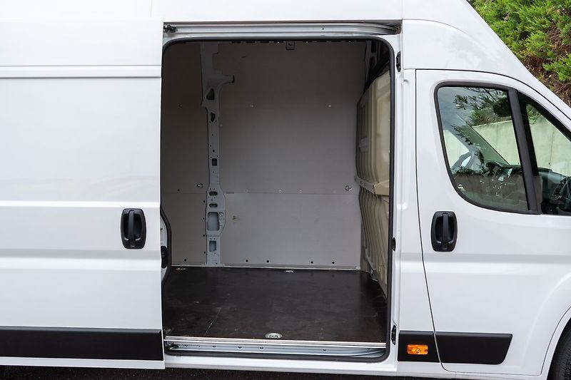 Peugeot Boxer 2.2 BlueHDi L4H3*ZÁRUKA*ČR 1.M - fotka 20 z 23