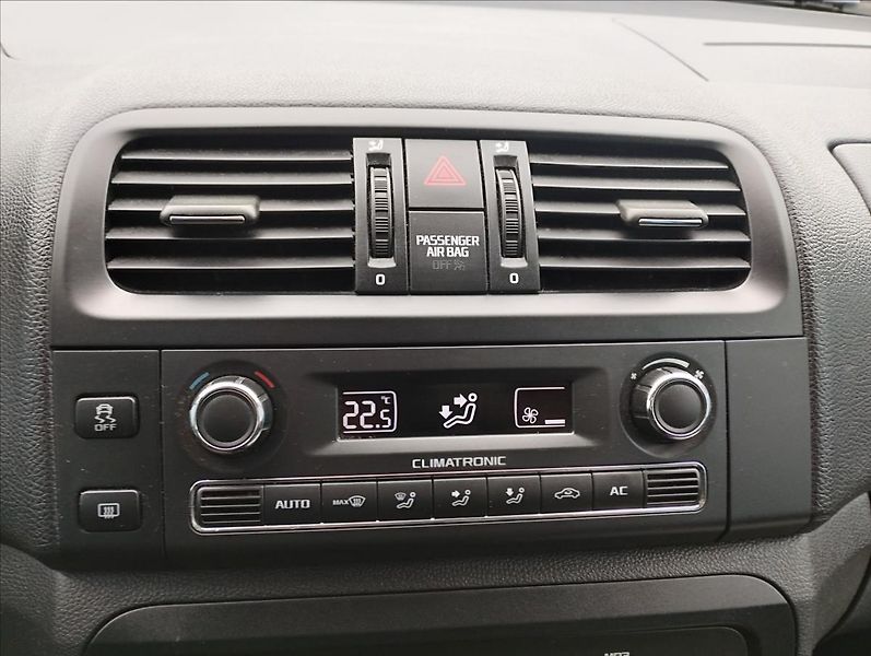 Škoda Roomster 1,2 77KW DSG - fotka 12 z 17