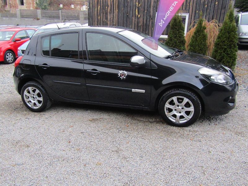 Renault Clio (2013) 1.2i 55kW  ZIMNÍ PNEU - fotka 8 z 34