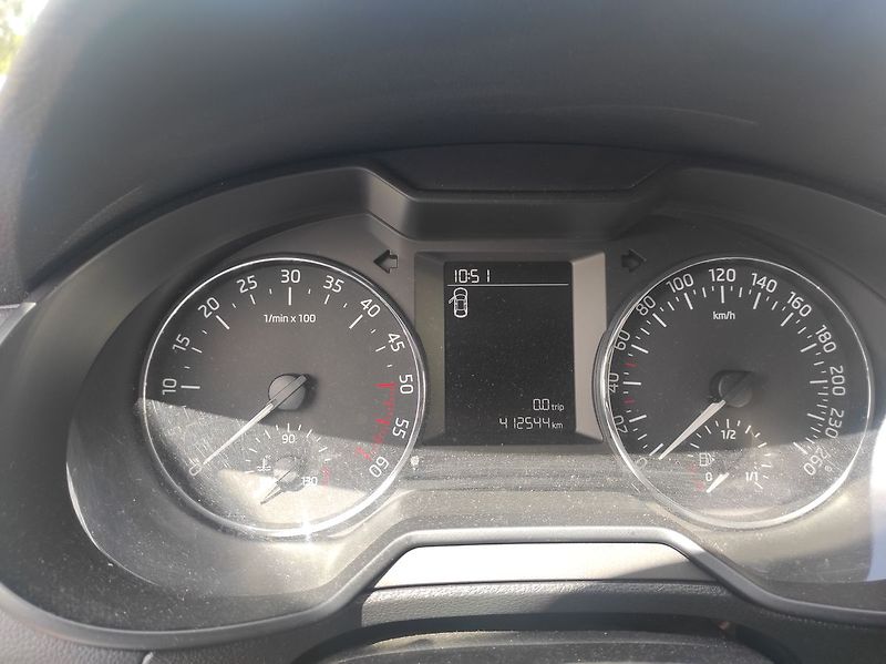 Škoda Octavia 1.6 TDI 66kW Active - fotka 11 z 22
