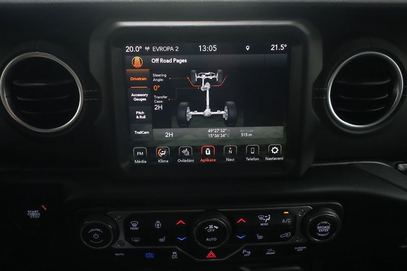 Jeep Wrangler (2022) 2.0 4xe PHEV Unlimited Sahara - fotka 33 z 50