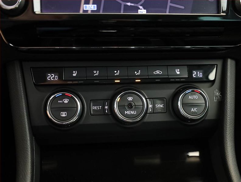 Škoda Superb (2017) 2.0 TDI, 4X4, Automat - fotka 12 z 21