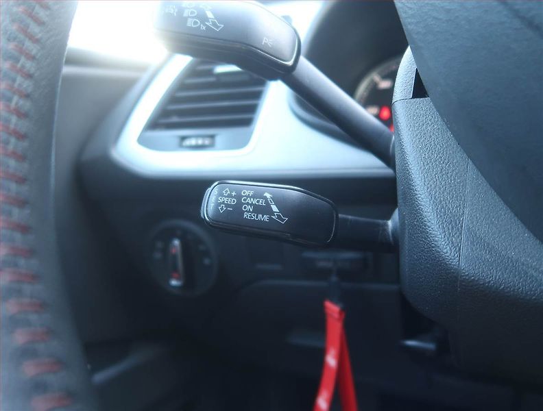 Seat Leon (2014) Sport 2.0 TDI, Navi, Tempomat - fotka 18 z 19