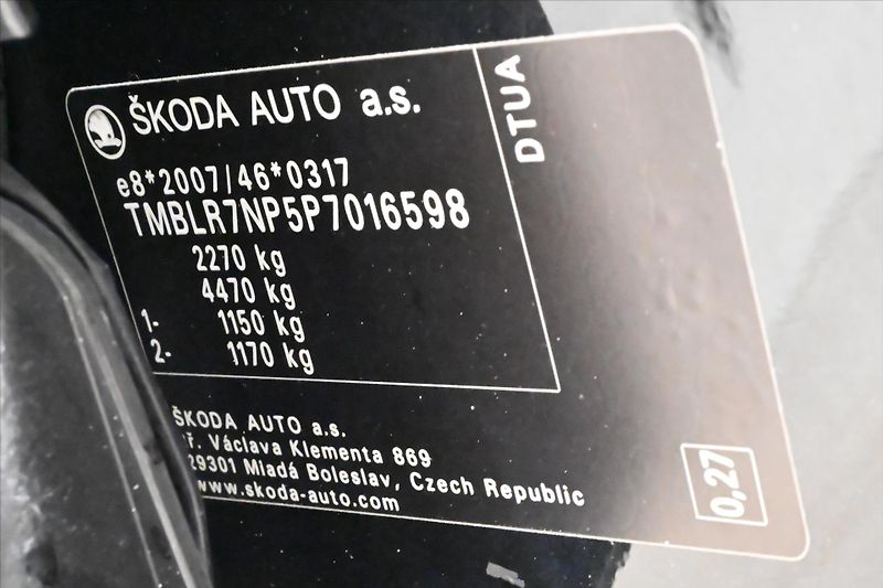 Škoda Superb 2,0 TDI 147 kW DSG 4x4 Ambitio - fotka 12 z 30
