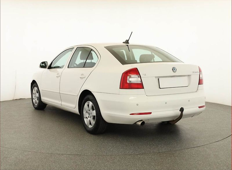 Škoda Octavia (2011) 1.6 TDI, Tempomat - fotka 4 z 16