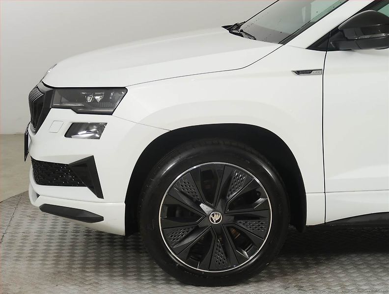 Škoda Karoq (2023) Sportline 1.5 TSI - fotka 15 z 24