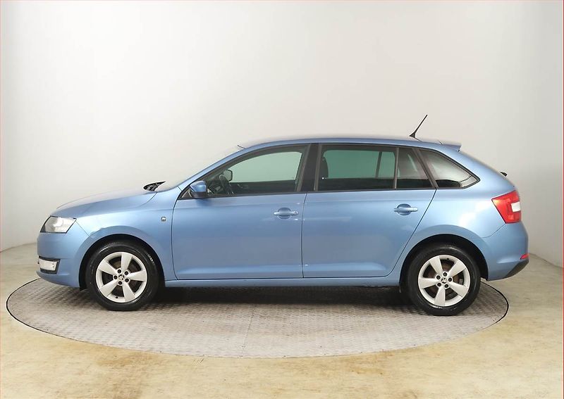 Škoda Rapid (2014) Spaceback 1.2 TSI, Navi - fotka 3 z 18