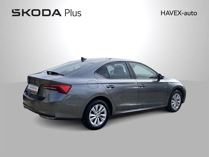 Škoda Octavia (2024) 1.5 TSI Selection - fotka 2 z 31