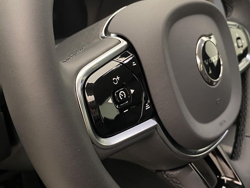 Volvo XC60 (2026) T6 AWD AUT DARK PLUS - fotka 25 z 66