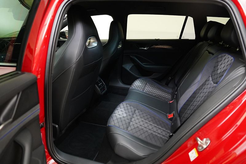 Volkswagen Passat - fotka 24 z 26
