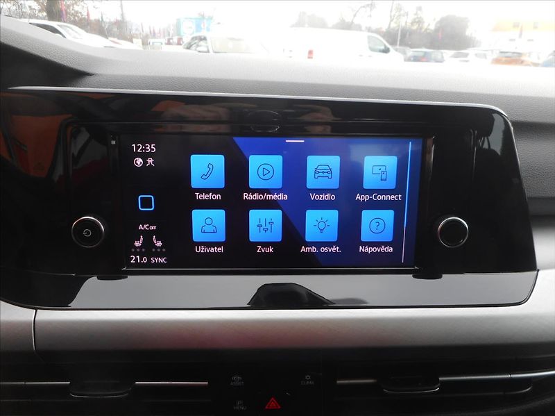 Volkswagen Golf 1,5 TSi 1.Majitel ČR - fotka 6 z 23