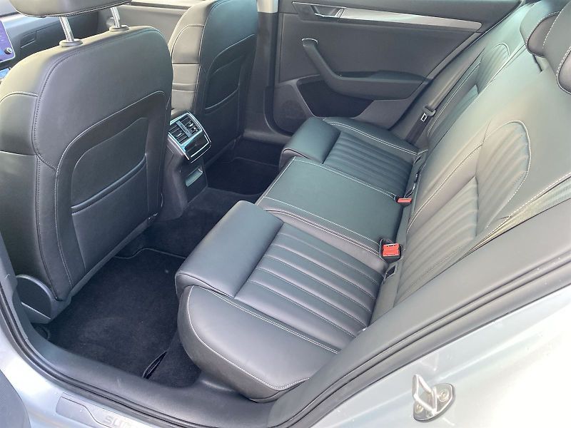 Škoda Superb (2021) Combi 1.4 TSI iV DSG Style - fotka 9 z 34