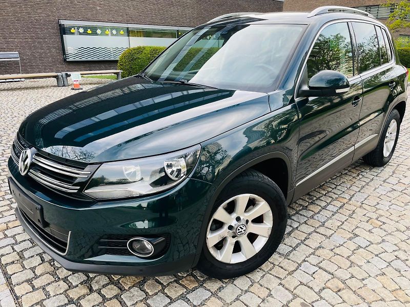 Volkswagen Tiguan 2.0TDI MANUÁL SENZORY 1MAJITEL - fotka 2 z 49