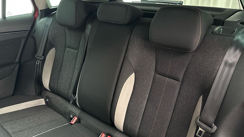 Škoda Scala 1.0 TSI Style - fotka 16 z 26
