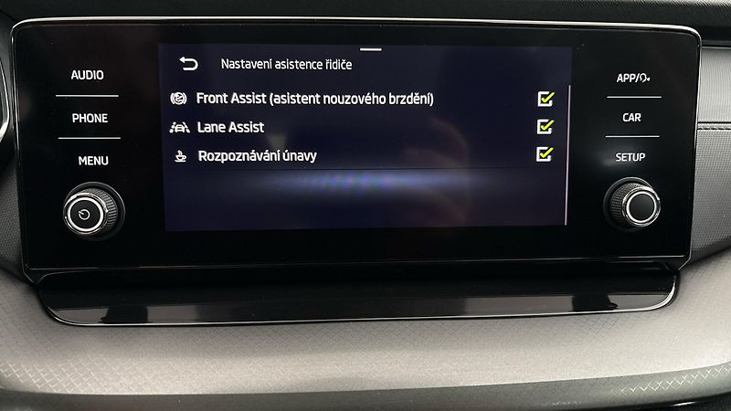 Škoda Octavia 1.0 TSI Ambition Combi - fotka 23 z 24
