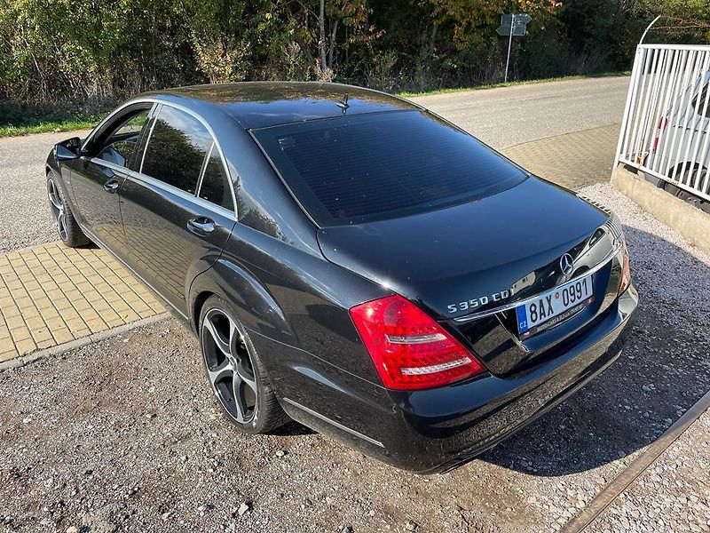 Mercedes-Benz Třídy S (2009) 350 CDI Long 4 matic! - fotka 22 z 64