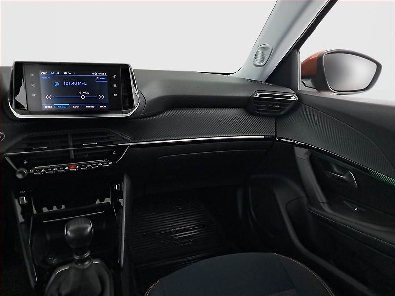 Peugeot 2008 (2021) 1.2 PureTech, Serv.kniha - fotka 8 z 19