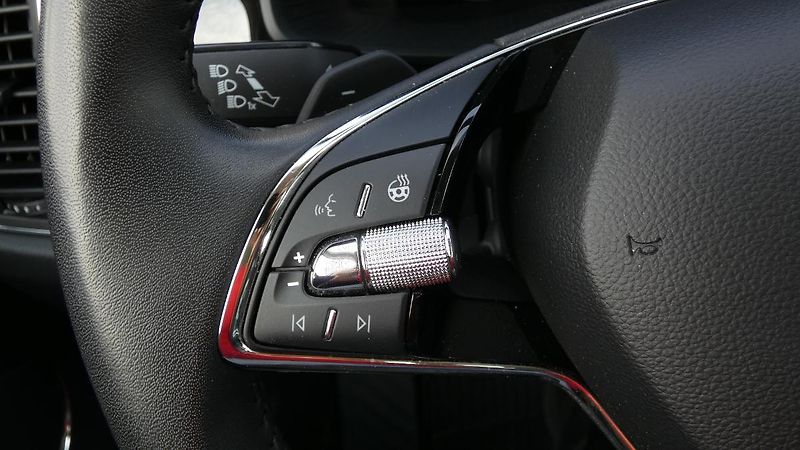 Škoda Kodiaq 2.0 TDI 147 kW L&K 4x4 DSG - fotka 12 z 27