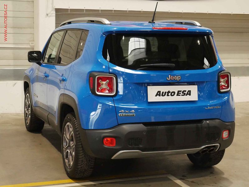 Jeep Renegade (2015) 2.0 JTD 4x4, ČR, servis - fotka 4 z 22
