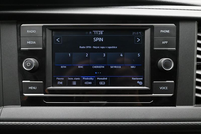 Volkswagen Transporter 2,0 TDI 110kW DSG Záruka až 5 - fotka 19 z 29