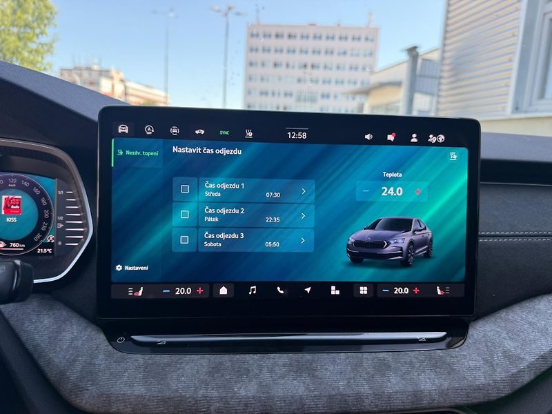 Škoda Octavia Top Selection 2.0 TDI 110kw DS - fotka 16 z 27