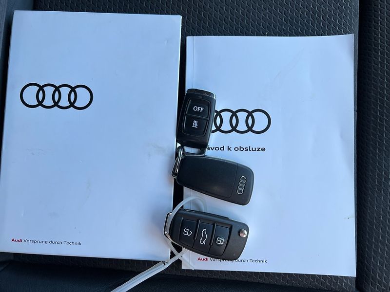 Audi Q3 (2020) 2.0TFSi SB 4x4 S-Line! Webasto - fotka 25 z 49
