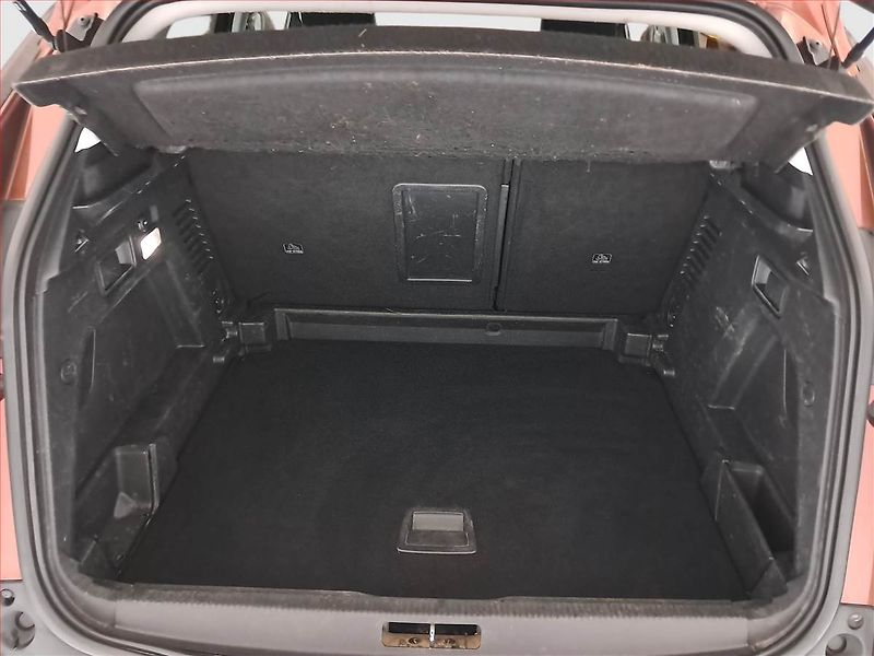 Peugeot 3008 (2016) 1.6 BlueHDi, Serv.kniha - fotka 14 z 17