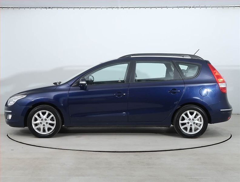 Hyundai i30 (2009) 1.6 CVVT, v provozu - fotka 3 z 18